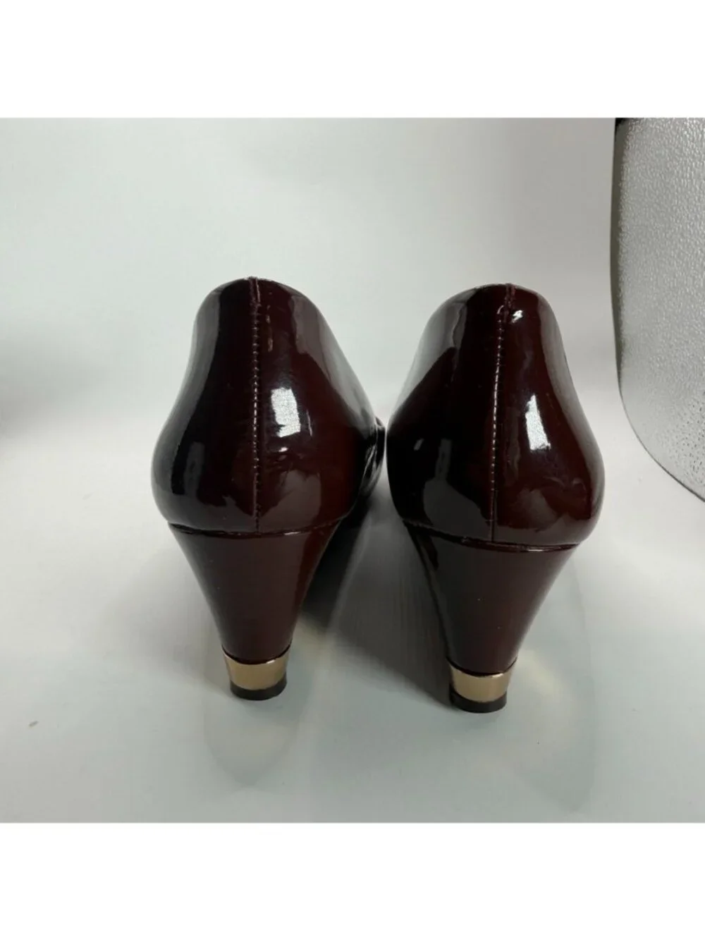 Tory Burch Leather Wedge Pumps Shoes Women Size 9.5 Burgundy Red Round Toe